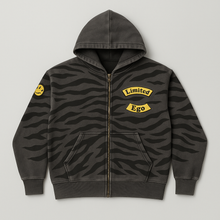 Load image into Gallery viewer, DON’T FEED THE ANIMALS HODDIE
